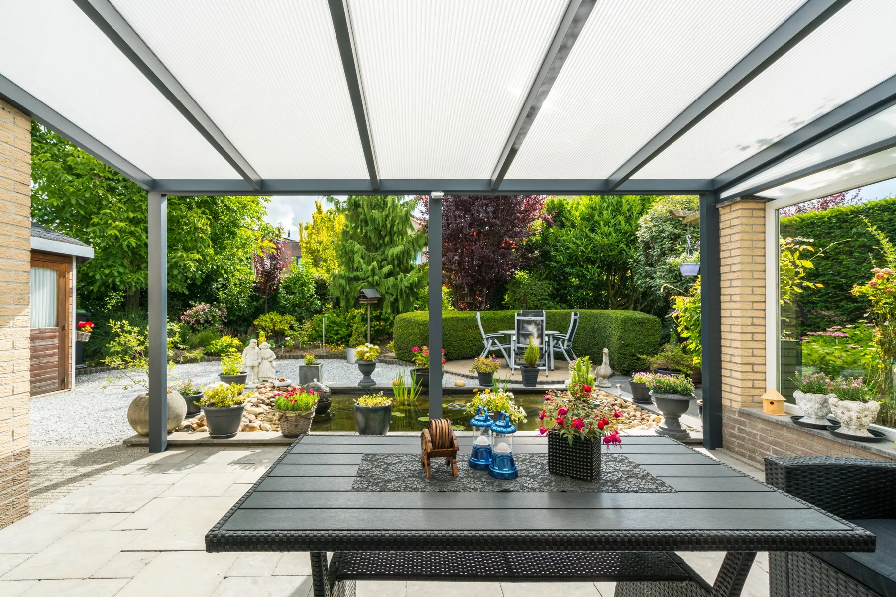 Terrassenüberdachung mit Polycarbonat