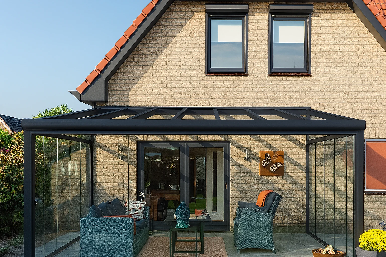 Kubische Optik mit Verglasung als Inspiration